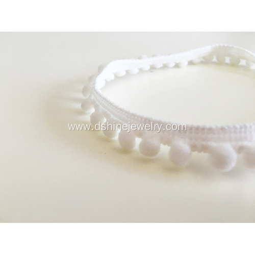 Customized Fabric Choker For Woman White Lace Pom Necklace